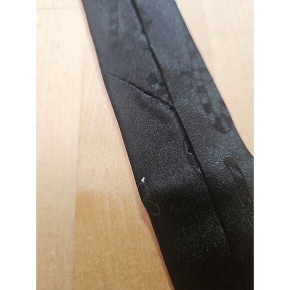 Christmas Hallmark Yule Tie Santa & The Zoo Silk Tie - Picture 9 of 15